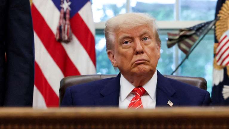 Μήνυμα Τραμπ σε Πούτιν και Ζελένσκι: "Βάλτε τέλος σε αυτόν τον ηλίθιο πόλεμο"