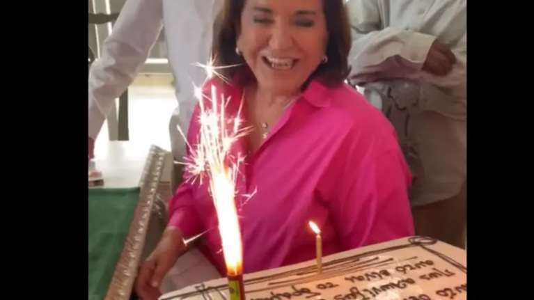 Μαντινάδα προσαρμοσμένη στην ψηφιακή εποχή για τα γενέθλια της Ντόρας Μπακογιάννη - &quot;Πώς αλωνίζεις στο Tik Tok...&quot;