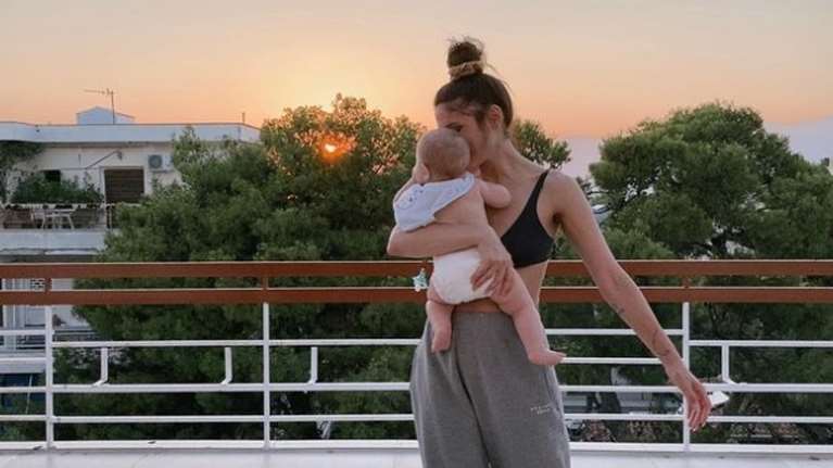 Μαίρη Συνατσάκη: Η αποστομωτική απάντηση σε follower της για την &quot;περίεργη&quot; ευχή της [εικόνες]