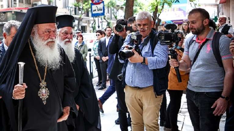 Ιερώνυμος: Αγαπάμε όλους τους Ελληνες, είτε είναι Χριστιανοί είτε όχι - Η διάκριση είναι αρρώστια