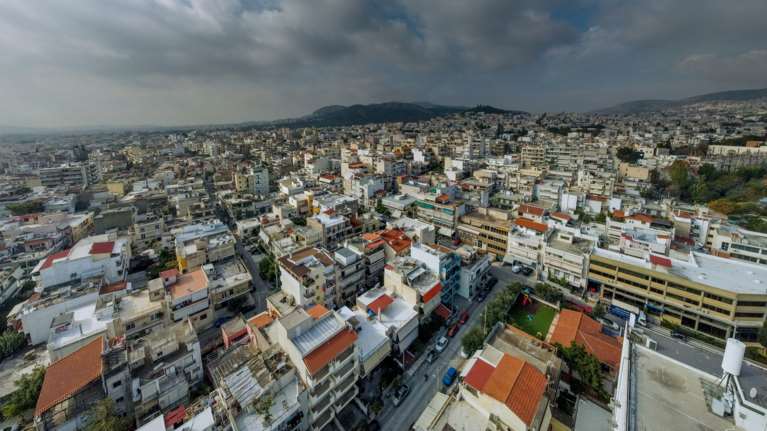 Ακίνητα: Αναστέλλονται για άλλα 2 χρόνια ο ΦΠΑ και ο φόρος υπεραξίας 15% στις μεταβιβάσεις