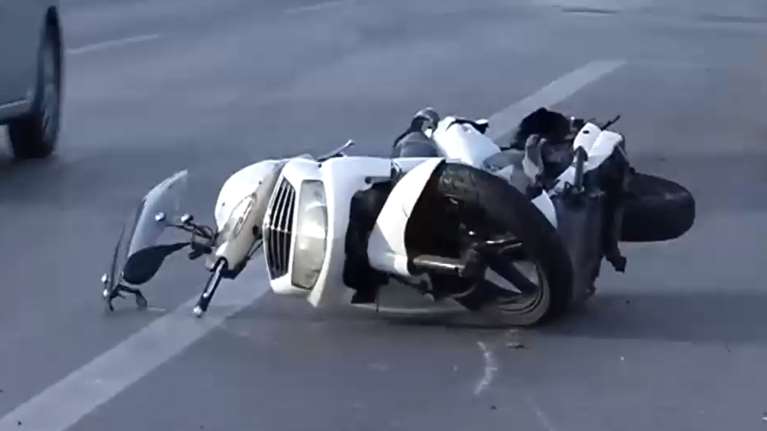 Κίνηση: Τροχαίο με τραυματία στο ύψος του Χίλτον – Ουρές χιλιομέτρων στον Κηφισό