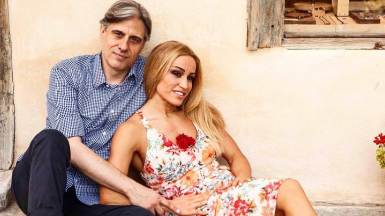 Καρολίνα Πελενδρίτου: Η απώλεια όρασης στα 16 και ο γάμος με τον δημοσιογράφο Δημήτρη Χατζηγεωργίου