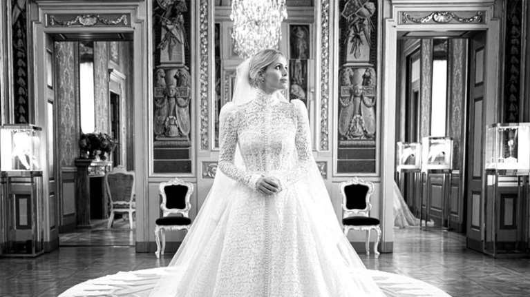 Λαίδη Κίτι Σπένσερ: Ο χλιδάτος γάμος της ανιψιάς της πριγκίπισσας Νταϊάνα σε βίλα στη Ρώμη