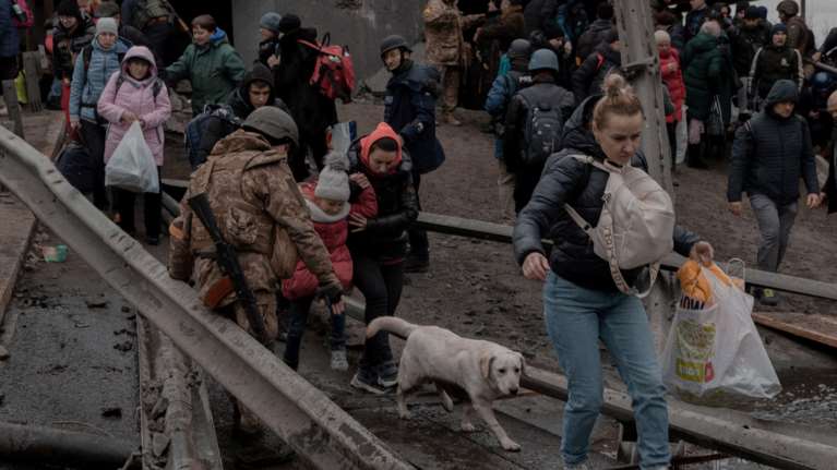 Πόλεμος στην Ουκρανία: Ανοίγουν 7 ανθρωπιστικοί διάδρομοι σήμερα - Άρχισε η αποχώρηση αμάχων από την Σούμι