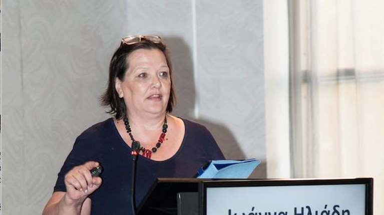 Δημοσιογράφος καταγγέλλει σεξουαλική παρενόχληση από υφυπουργό: Πήγε να μου ξεκουμπώσει το φόρεμα