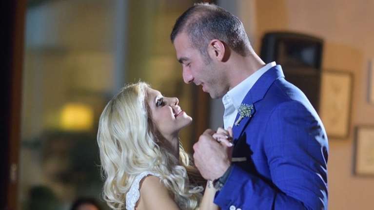 Συγκλονιστική εξομολόγηση της συζύγου του Νικολαΐδη: Περιγράφει πώς είπε στην κόρη της για τον θάνατο του πατέρα της