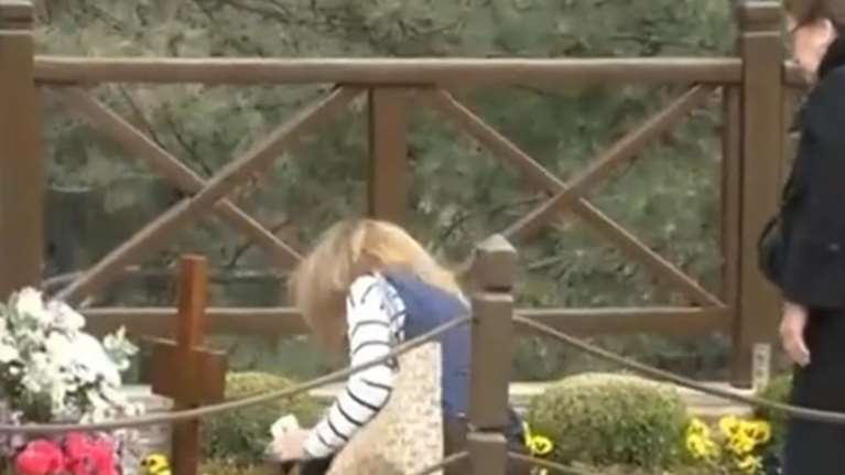 Άγιος Παΐσιος: Μοναχές έδιωξαν 12χρονη που πήγε να προσκυνήσει τον τάφο του επειδή φορούσε παντελόνι [βίντεο]