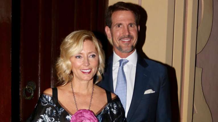 Η black tie εμφάνιση της Μαρί Σαντάλ και του Παύλου στη Νέα Υόρκη: Το δαντελένιο Gucci φόρεμα και το σμόκιν