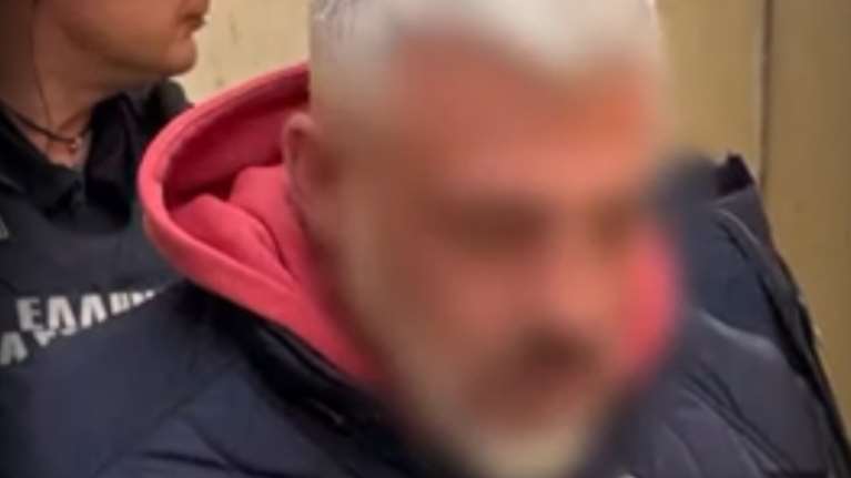 Χανιά: &quot;Με πέταξε κάτω κι άρχισε να με χτυπά&quot; λέει η πρώην σύζυγος του 45χρονου που προκάλεσε το τροχαίο δυστύχημα