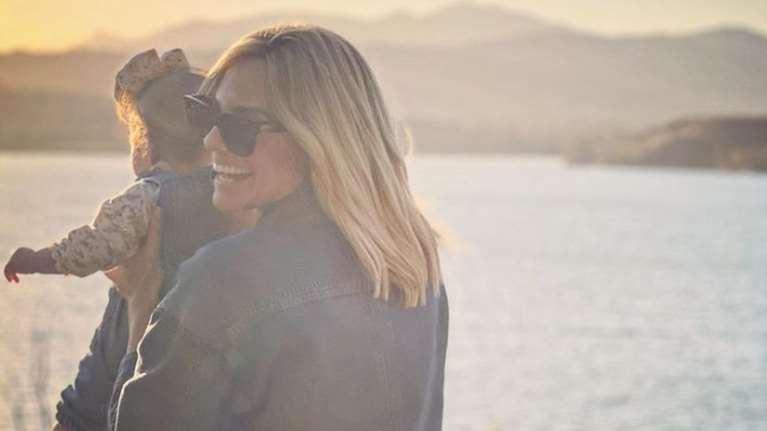 Παντού με την κόρη της η Ιωάννα Μαλέσκου: Πρώτα γυμναστική και μετά ... κρέπες! [βίντεο]