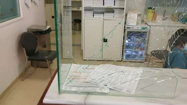 Νοσοκομείο Αγρινίου: Γυαλιά καρφιά τα έκαναν Ρομά - Έντρομοι οι ασθενείς