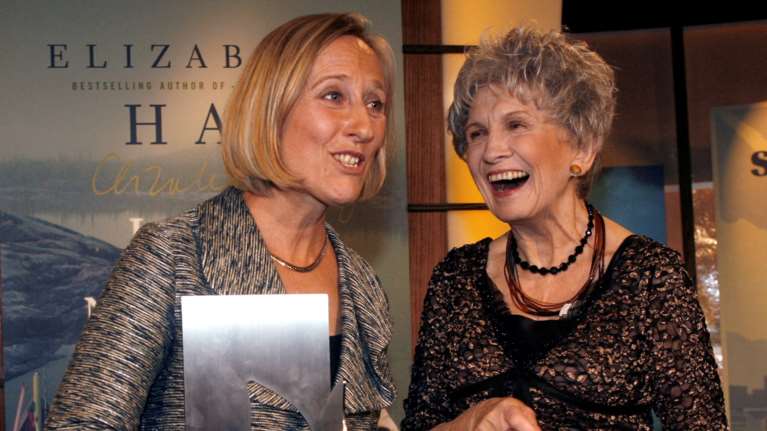 Πέθανε η βραβευμένη με Νόμπελ συγγραφέας Άλις Μανρό