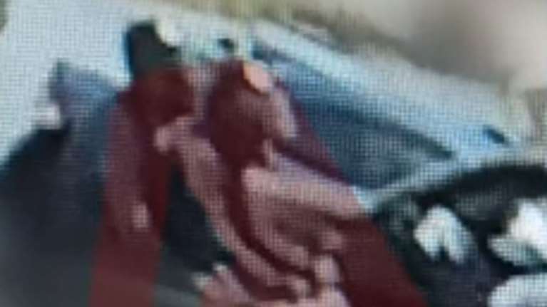 Δολοφονία Σκαφτούρου: Αυτοί είναι οι εκτελεστές του - Φαίνεται ο σάκος που έχουν μέσα τα καλάσνικοφ [Βίντεο]