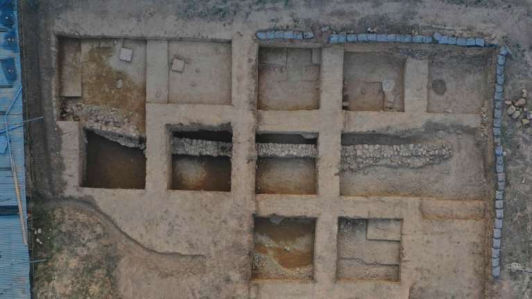 Στο φως εντυπωσιακά λατρευτικά ευρήματα στην αρχαία Ελίκη, που ισοπέδωσε ο σεισμός του 372/3 π.Χ.