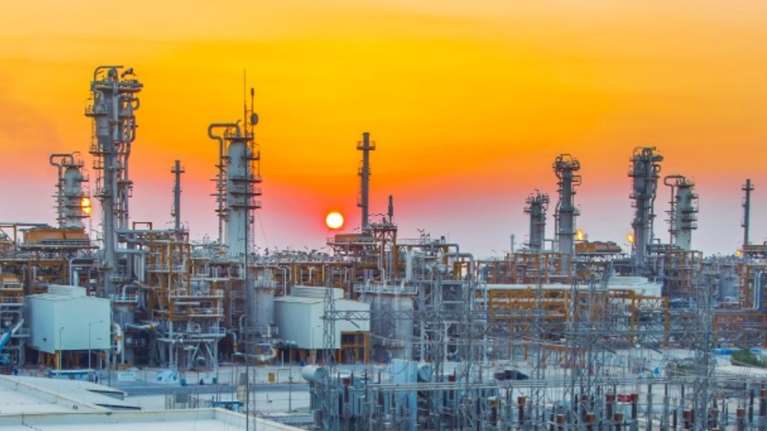 Μέση Ανατολή: Πού θα χτυπήσει το Ισραήλ μετά την ομοβροντία πυραύλων από το Ιράν - Στόχος τα πετρέλαια της Τεχεράνης