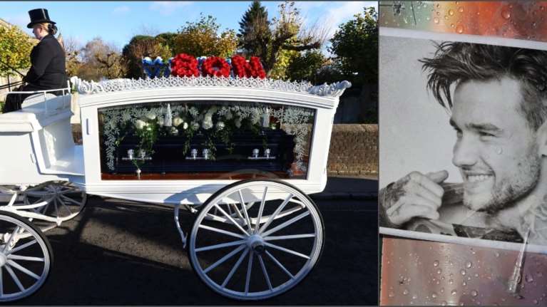 Συγκίνηση στην κηδεία του Λίαμ Πέιν: Με λευκή άμαξα που την έσερναν δύο λευκά άλογα μεταφέρθηκε το φέρετρό του