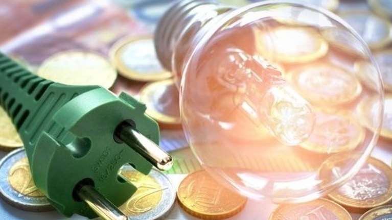 Μηδενική τιμή στο ρεύμα σήμερα για ένα οκτάωρο - Τι σημαίνει για τον καταναλωτή