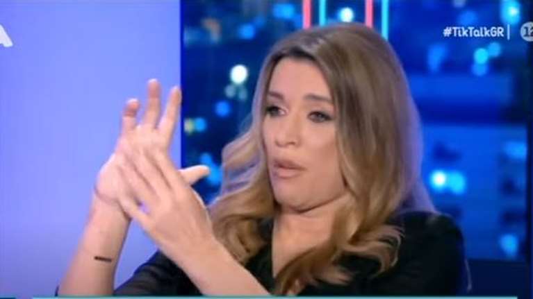 Συγκλονίζει η Έρρικα Πρεζεράκου: Είδα το χέρι μου κομμένο - Είχε μείνει μόνο ένα δάχτυλο