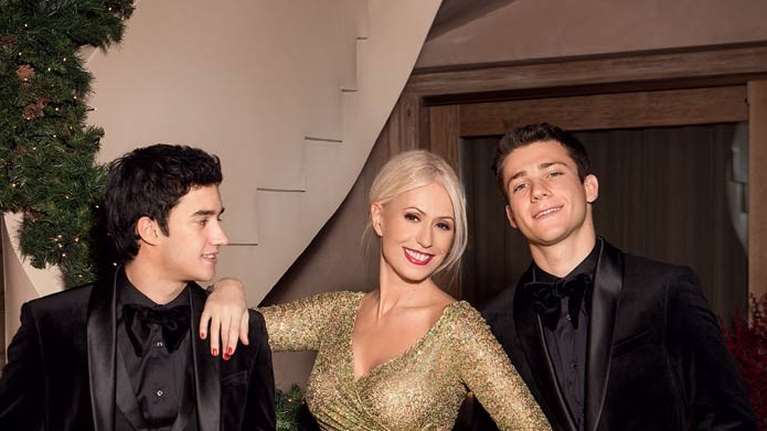 Μαρία Μπακοδήμου: Φωτογραφίζει τον γοητευτικό γιο της δίπλα στην χιονισμένη πισίνα της