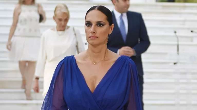 Νόνη Δούνια: "Όταν συναντήθηκα με τον σύντροφό μου ήμασταν και οι δύο σε άλλες σχέσεις"