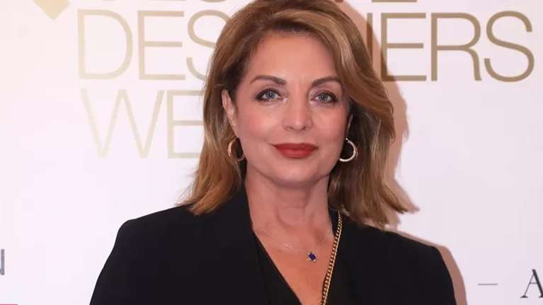 Άντζελα Γκερέκου: Η φωτογραφία από το φωτεινό σπίτι της - Τα υπέροχα λουλούδια και το ρολόι τοίχου