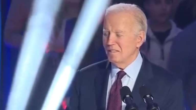 Μπάιντεν σε σύγχυση: Ο &quot;Μιτεράν από τη Γερμανία&quot; και η στιγμή της μεγάλης αμηχανίας