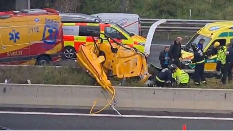 Μαδρίτη: Ελικόπτερο συνετρίβη σε αυτοκινητόδρομο - Τρεις τραυματίες [βίντεο]