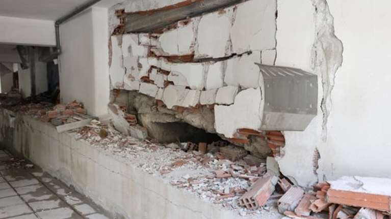 Ψάχνουν τον &quot;Θείο&quot; και τον 38χρονο &quot;αριστερόχειρα&quot; αναρχο-ληστή για την έκρηξη στη Θεσσαλονίκη - Τι ερευνά η ΕΛΑΣ