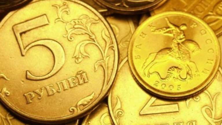 Νέο χαμηλό ρεκόρ για το ρούβλι