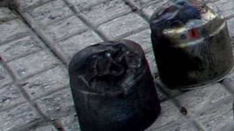 Γκαζάκια στην είσοδο διώροφης οικίας στην Κάτω Τούμπα Θεσσαλονίκης - Μικρές υλικές ζημιές