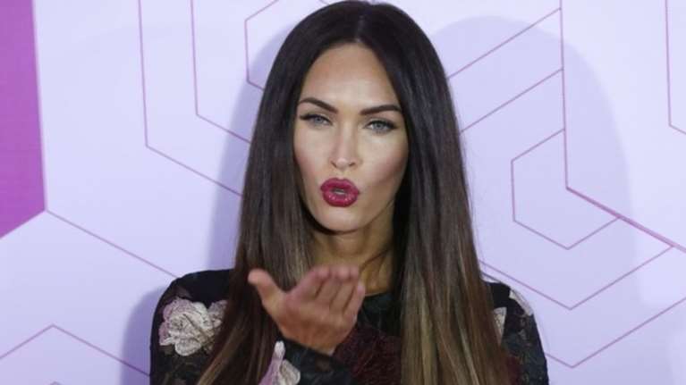 Η Μέγκαν Φοξ για ποτό στη Θεσσαλονίκη με τον σύντροφό της [βίντεο]