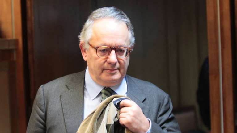 Ο Νίκος Αλιβιζάτος &quot;ξετινάζει&quot; την ανακοίνωση Αδειλίνη και το πόρισμα του Αρείου Πάγου για τις υποκλοπές: &quot;Βαθύτατη απογοήτευση&quot;