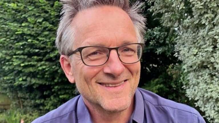 Ποιος είναι ο Βρετανός παρουσιαστής του BBC που αγνοείται στη Σύμη: Γιατρός και υπέρμαχος της διαλειμματικής νηστείας