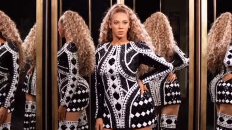 Μετά τον χαμό που προκλήθηκε με την εμφάνισή της στο Ντουμπάι, η Μπιγιονσέ κέρινη στο Μουσείο Τισό στο Βερολίνο