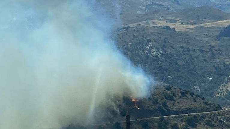 Φωτιά Ρέθυμνο: Σε πλήρη εξέλιξη τα πύρινα μέτωπα - Ενισχύονται και από την Αθήνα οι δυνάμεις πυρόσβεσης