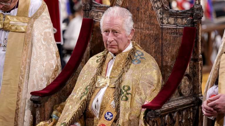 Τι θα συμβεί αν η υγεία του βασιλιά Καρόλου επιδεινωθεί: Το κακό σενάριο που συζητούν ήδη στο Μπάκιγχαμ