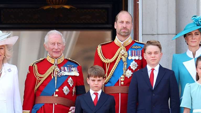 &quot;Άσβεστος&quot; ο έρωτας της Κέιτ και του Γουίλιαμ - Viral τα βλέμματα που αντάλλαξαν στο μπαλκόνι του Μπάκιγχαμ