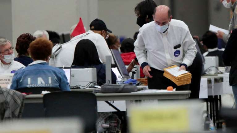 Οι βασικές αλλαγές στην επαγγελματική ασφάλιση:  Κλιμακωτή φορολόγηση για το εφάπαξ