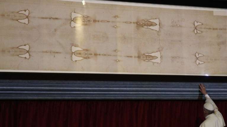 Ιερά Σινδόνη: Ένα από τα πολυτιμότερα λατρευτικά αντικείμενα του Καθολικισμού σε ψηφιακή μορφή - Για προσκύνημα στο Τορίνο