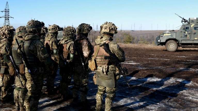Συναγερμός από Σολτς και Στόλτενμπεργκ για την Ουκρανία: Ο πόλεμος απειλεί και πάλι την Ευρώπη - Νέα ανάπτυξη στρατιωτών