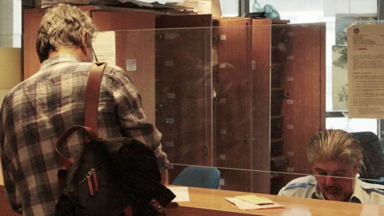 Τριπλό εισοδηματικό όφελος για δημοσίους υπαλλήλους και συνταξιούχους - Πόσο θα αυξηθούν οι μισθοί