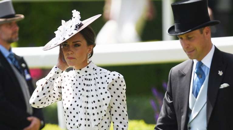Σύγχυση και προβληματισμός στο παλάτι για την επιστροφή της Κέιτ Μίντλετον: Η λάθος ημερομηνία που αφαιρέθηκε