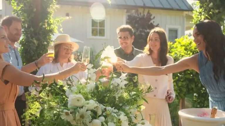 Πριγκίπισσα Λίλιμπετ: Πάρτι στο -25 εκατομμυρίων- σπίτι της με την καλύτερη οικοδέσποινα, τη μητέρα της, Μέγκαν