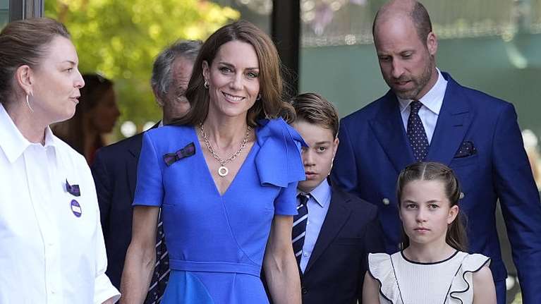 Η Σάρλοτ ξέχασε τους πριγκιπικούς τρόπους στη νέα της εμφάνιση - Viral οι αντιδράσεις της