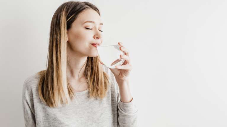 AQUA Carpatica: Το φυσικό μεταλλικό νερό που νοιάζεται για εμένα