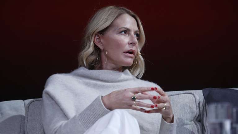 Τζένη Μπαλατσινού: Αποκάλυψε το κόλπο που κάνει όταν τα παιδιά της ζητούν να τα ξυπνήσει συγκεκριμένη ώρα το πρωί