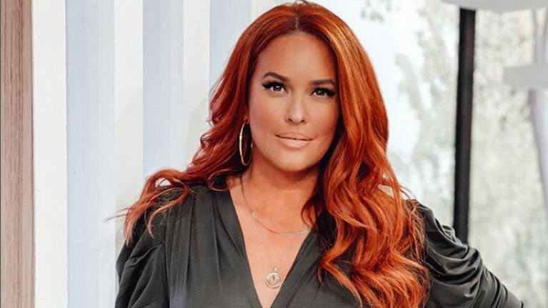 Σίσσυ Χρηστίδου: Λίγο κρασί, λίγο τζάκι και το υπέροχο σπίτι της στα βόρεια προάστια