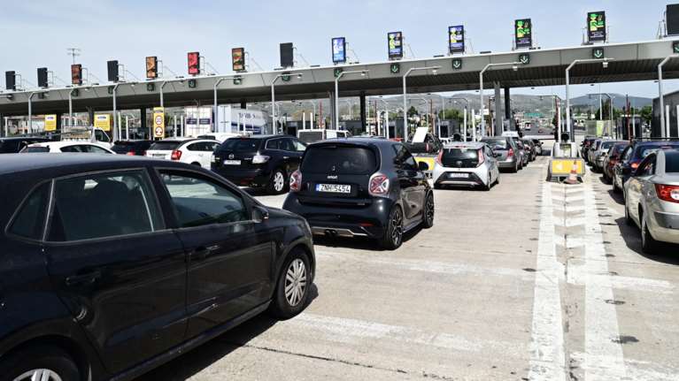 Με συννεφιά και μπόρες η επιστροφή των εκδρομέων του Πάσχα – Στους 26 βαθμούς η θερμοκρασία, πού θα βρέξει