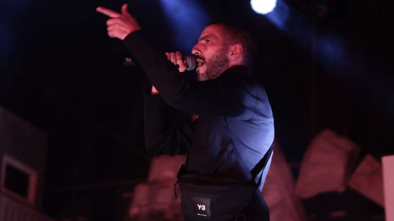 Ο ΛΕΞ στο ΟΑΚΑ: Ώρες αναμονής και χιλιάδες άτομα στην ουρά για ένα εισιτήριο